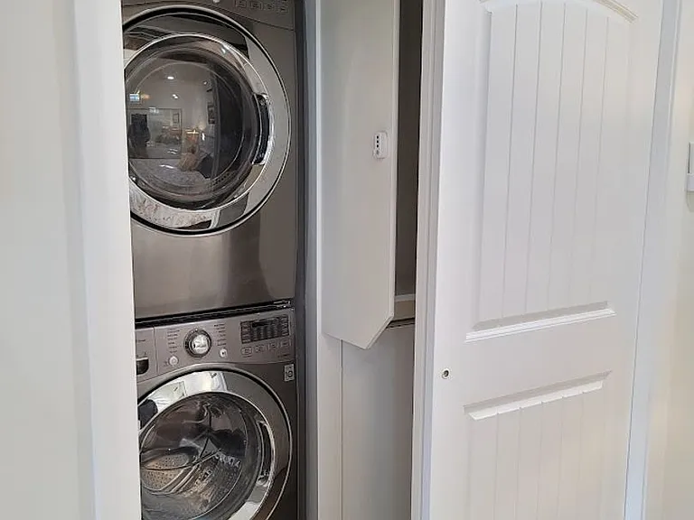 255 S 1150 W — Photo 12
