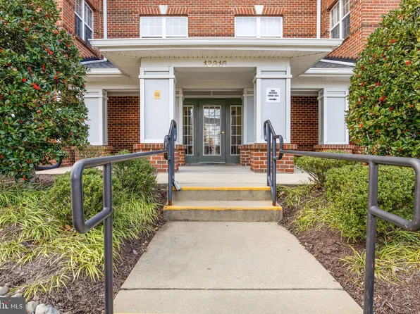 13216 Fox Bow Dr APT 207, Upper Marlboro, MD 20774