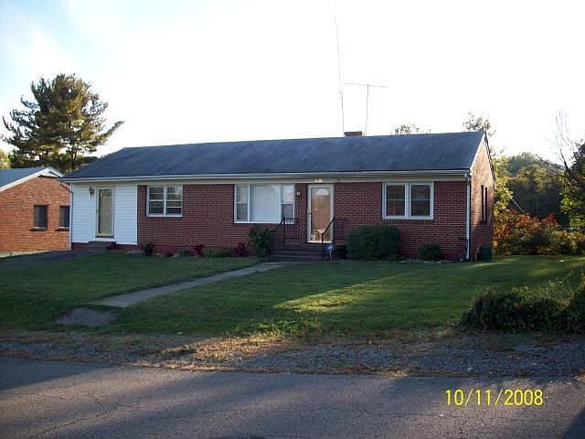 1st image of 2710 Meadowview Dr NW