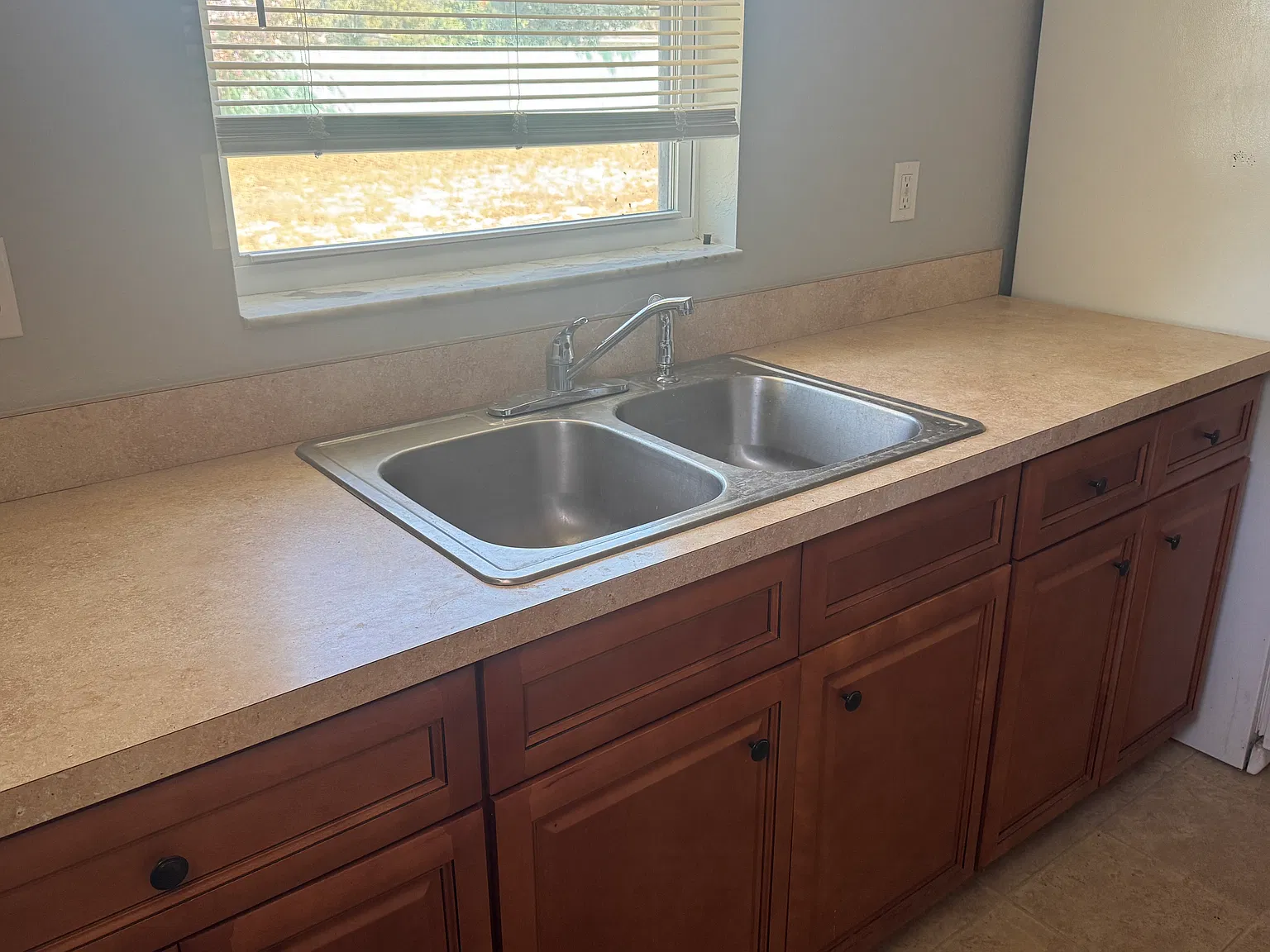 2 bed, 1230 sqft, $1,200 — Photo 4