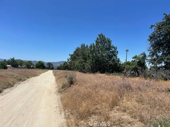 33 Shamrock Ln #13, Anza, CA 92539