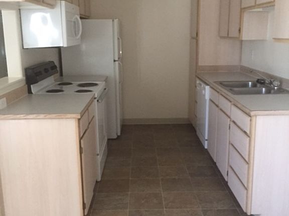3rd image of 451 N 7th E APT 19