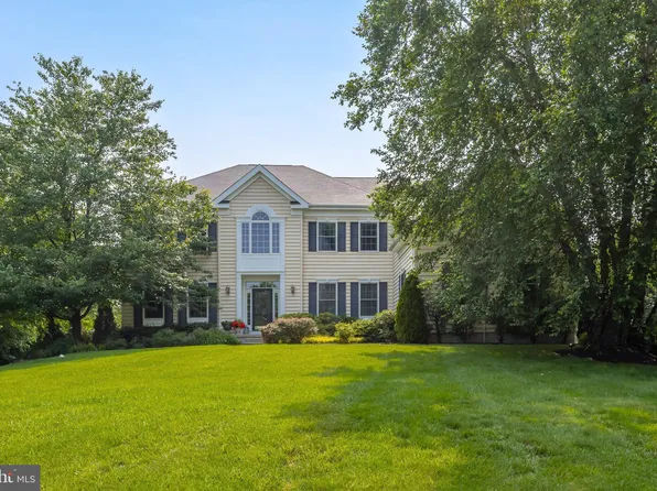 17 Willowbrook Ln, Swedesboro, NJ 08085