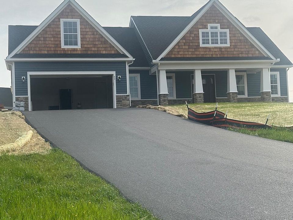 2nd image of 53 Falkirk Dr