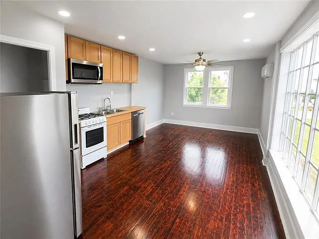 1306 Simon Bolivar Ave #1/2 — Photo 5