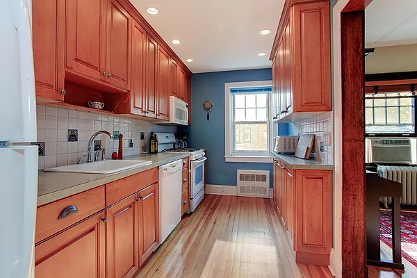 Rented by Corcoran | media 38