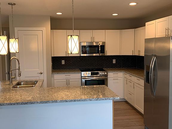 kitchen with tile backsplash
