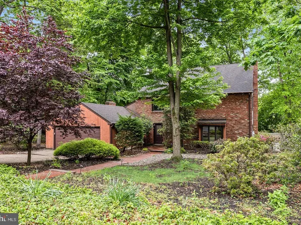 50 E Riding Dr, Cherry Hill, NJ 08003