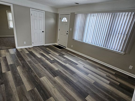 2nd image of 26391 Academy St