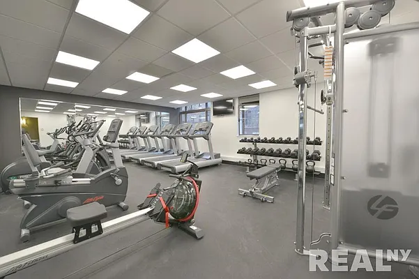 Rented by REAL New York | media 24