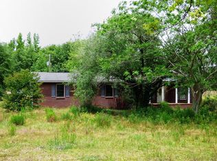 372 Oswichee Rd, Seale, AL 36875