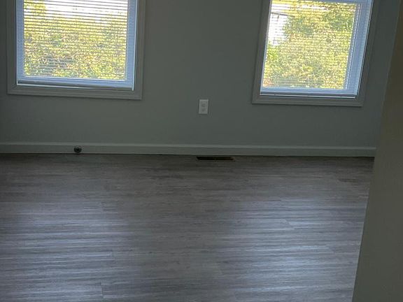 4th image of 300 Greentree Dr #43