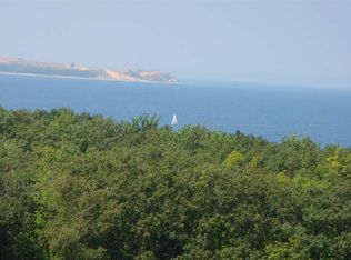 47 Loggers Run, Glen Arbor, MI 49636