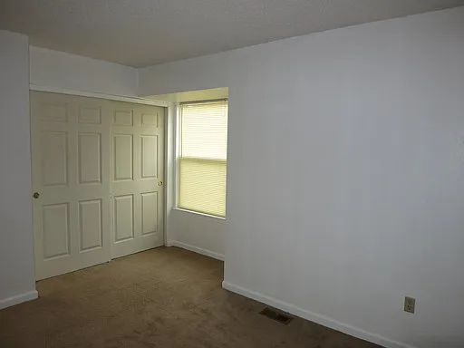 4233 Hunting Meadows Cir — Photo 13