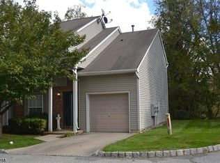 59 Cambridge E, Oxford, NJ 07863