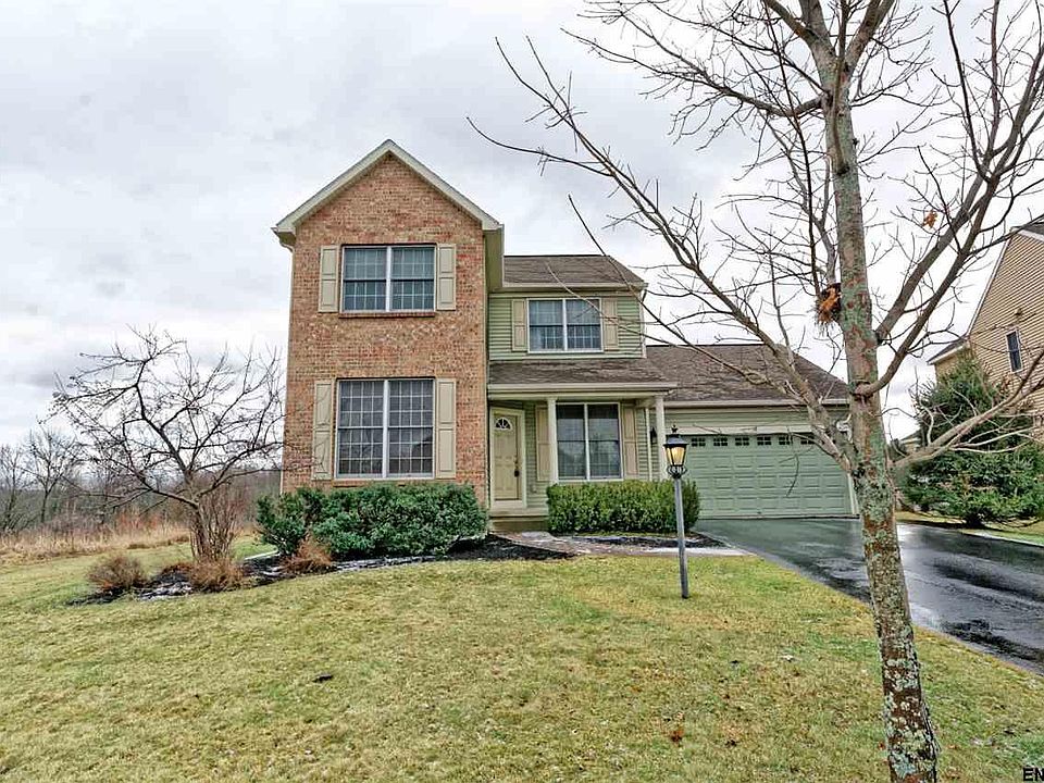 1st image of 18 Candlewood Dr