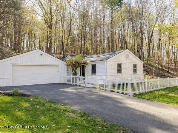 2318 County Route 9, East Chatham, NY 12060