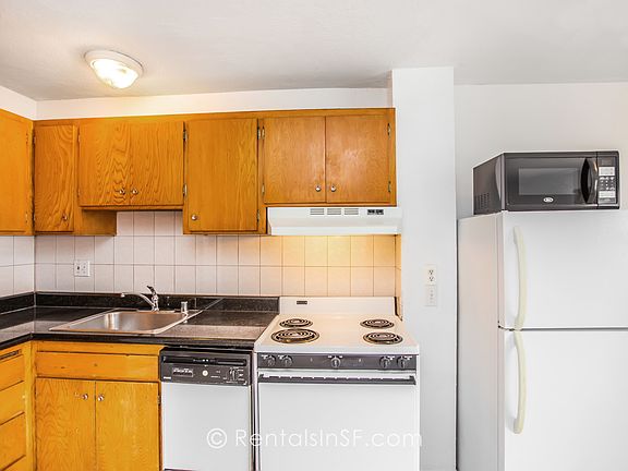 2nd image of 646 8th Ave APT 1