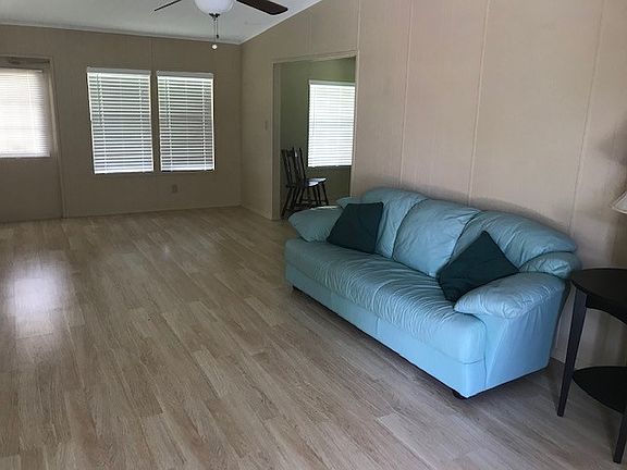 3rd image of 19611 Woodfield Cir