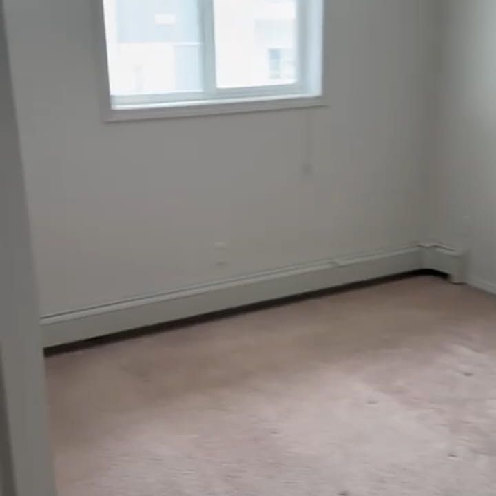 Building Photo 3