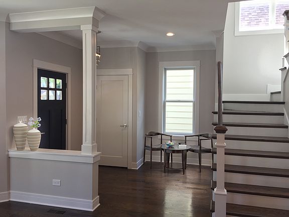 Spacious entryway