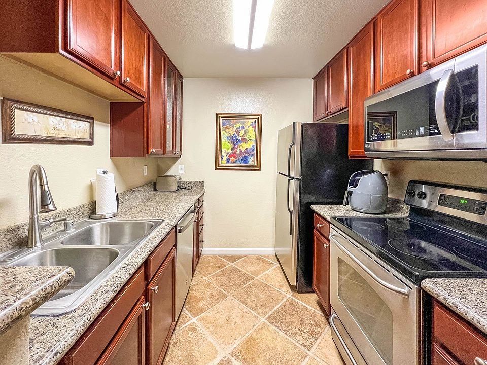 1st image of 1088 Yarwood Ct