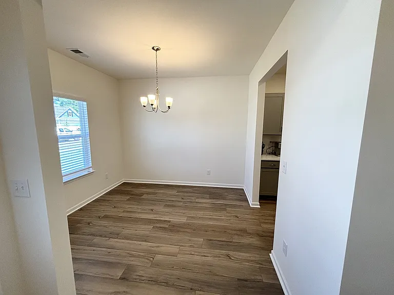 552 Nightengale Ridge Dr — Photo 6