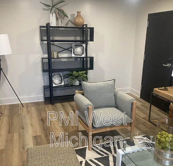 8426 Woodhaven Dr SW #4 — Photo 7