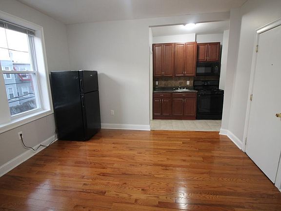 2nd image of 500 Baldwin Ave #23ZZZZZZZ