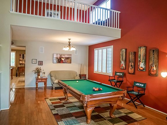 Formal living/ dining