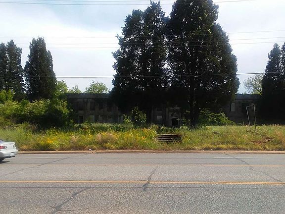 2nd image of 1602 W Grand Ave