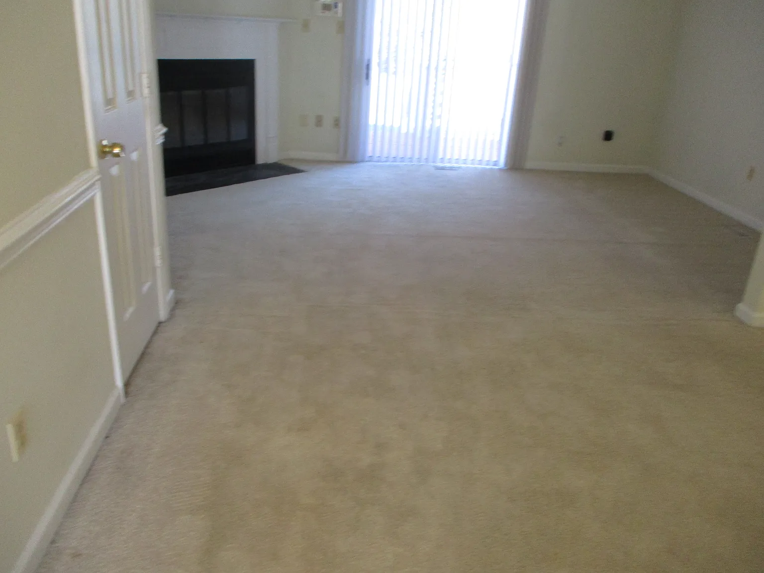 2 bed, 2.5 bath, 1274 sqft, $1,650 — Photo 3