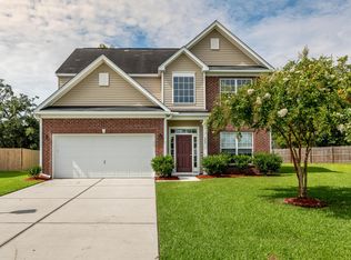 409 Pin Oak Dr, Moncks Corner, SC 29461