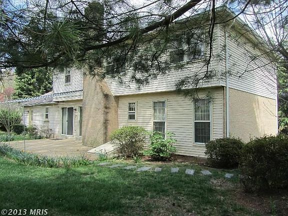 4th image of 9791 Meadow Valley Dr