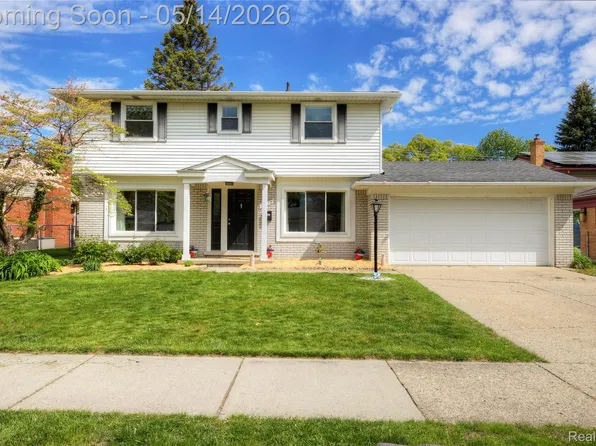 32612 Lyndon St, Livonia, MI 48154