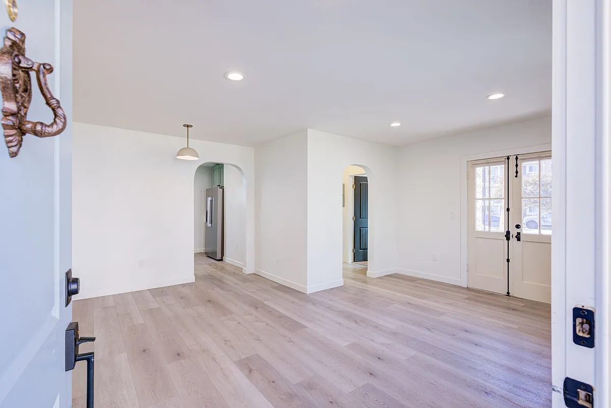 Building Photo - Riverside Residences
