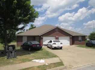859 Meadowlands Dr #859, Centerton, AR 72719