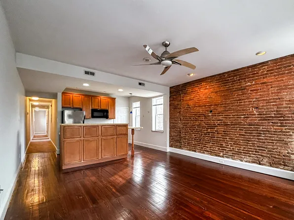 1 E Randall St APT 2, Baltimore, MD 21230