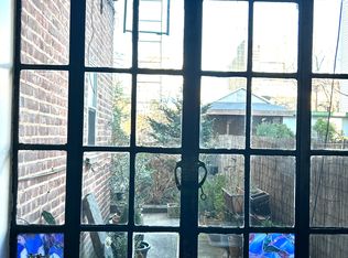 95 N 8th St #2, Brooklyn, NY 11249