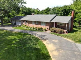 2332 Lakeview Cres, Matthews, NC 28105