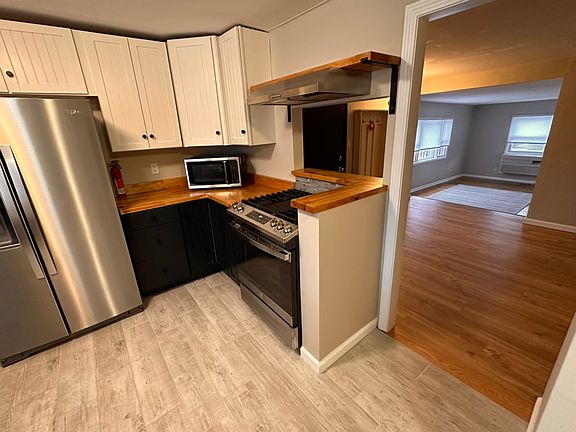 2nd image of 1460 Meriden Waterbury Tpke #2
