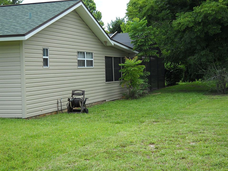 2nd image of 4260 Grovewood Ln