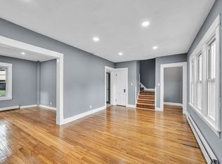 34 Parkside St, Springfield, MA 01104