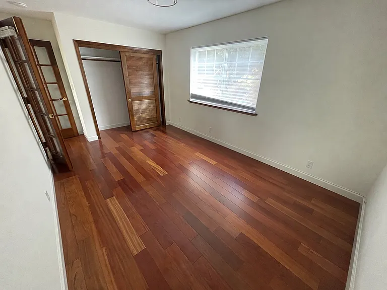 2 Greenbrier Ct — Photo 35