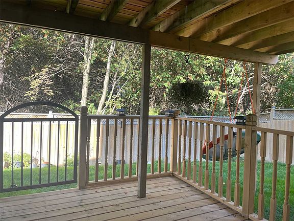 3rd image of 113 Jeffers Ct