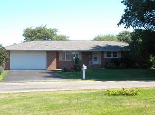 4311 Maple Dr, Galesburg, IL 61401