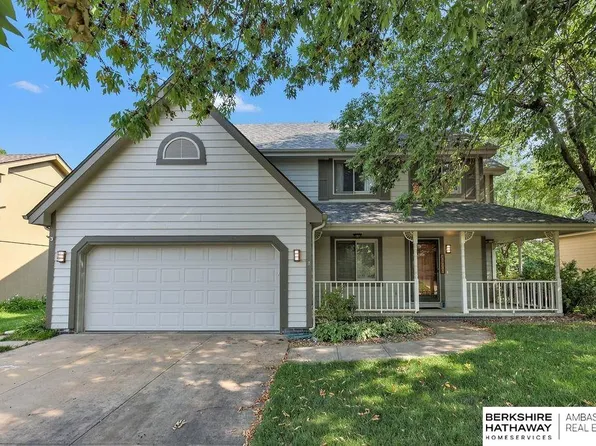 2909 Blackhawk Dr, Bellevue, NE 68123