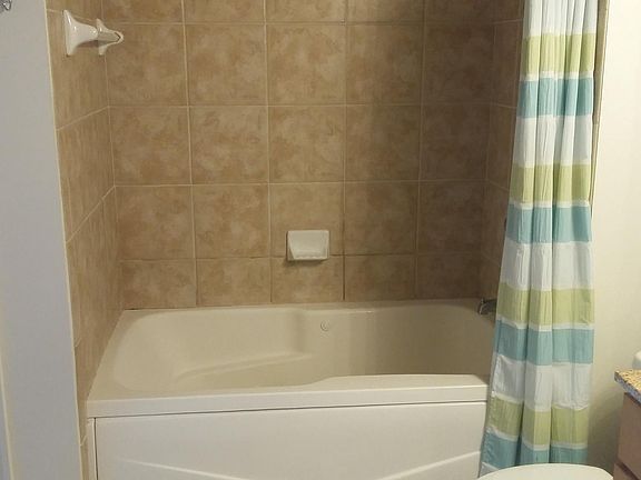 4th image of 414 Water St Unit 1807