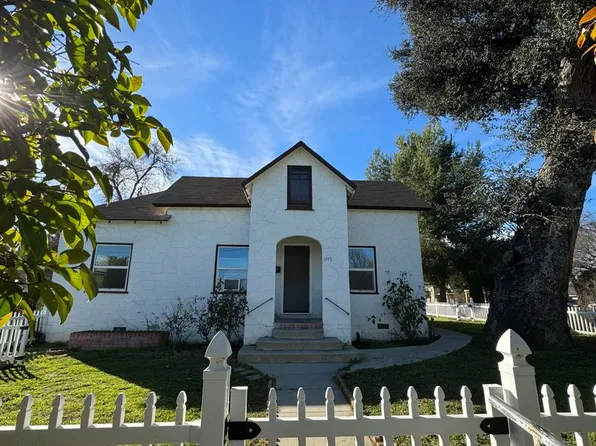 1745 Pine St, Paso Robles, CA 93446