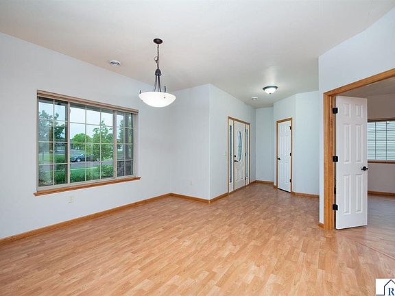 3rd image of 217 Pinehurst Dr